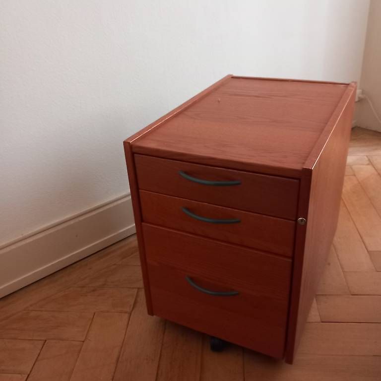 Scrivanie: Meuble de bureau – Usato da Lausanne venduto da mth01