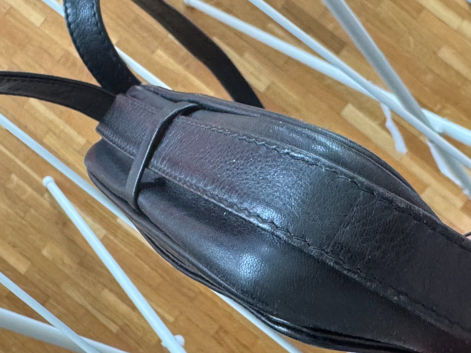 Taschen für Damen: Schwarze Ledertasche von Paloma Picasso – Gebraucht aus Onex von Joliechose6 3