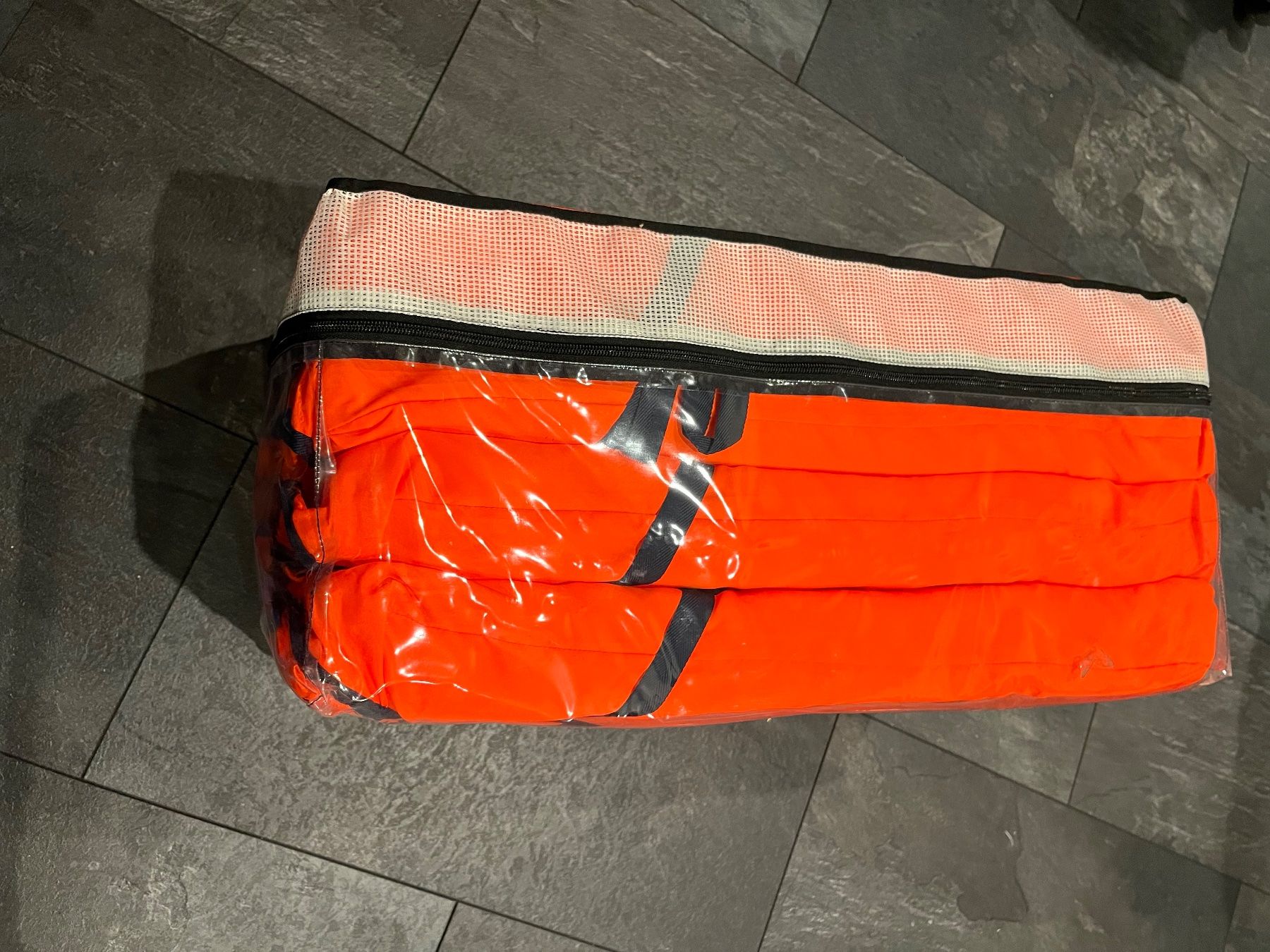 Schwimmwesten: Schwimmwesten Set 4 Stück – Neu und originalverpackt aus Schänis von escherstrasse22 2