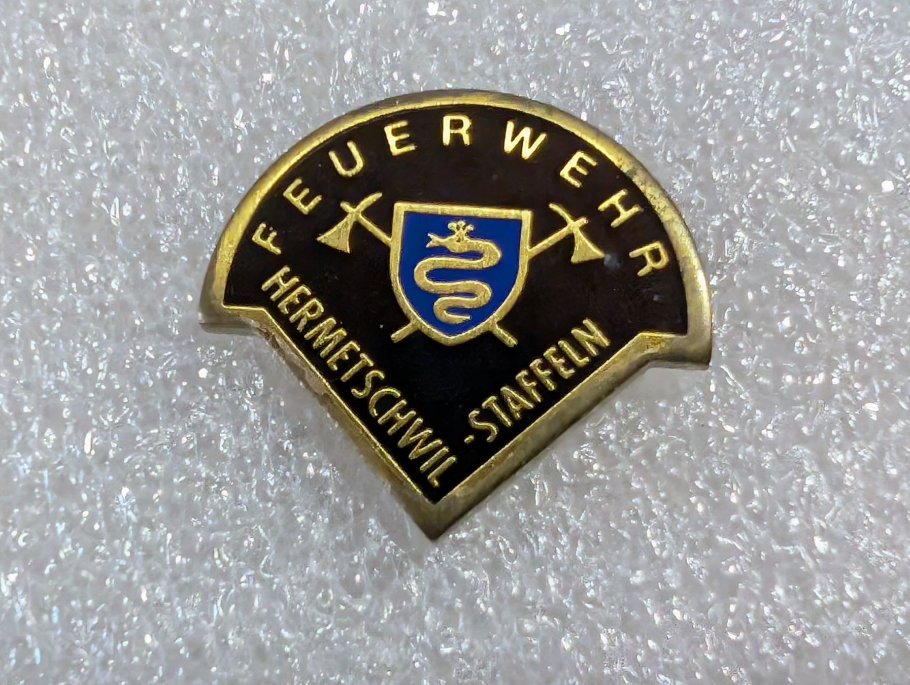 Plaketten & Abzeichen: Ansteckpin 249: Feuerwehr – Gebraucht aus Oppligen von Pin-Fall-Shop