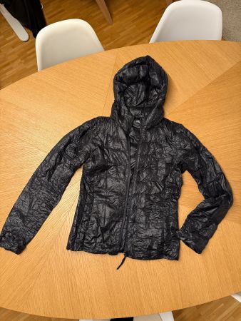Uniqlo ultra light puffer jacket XS