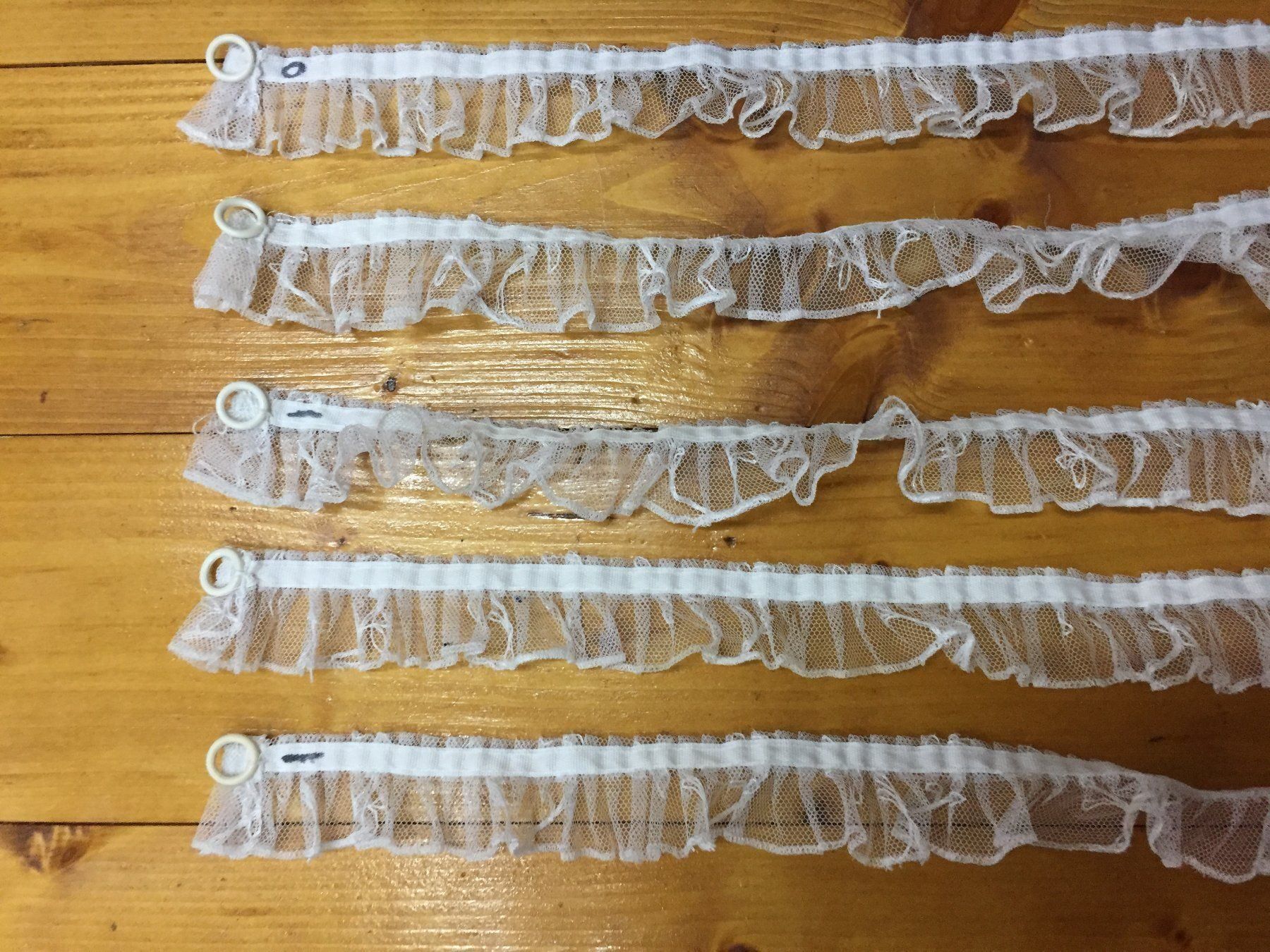 Tende: 5 Vintage Vorhaenge Volant – Usato da Schaffhausen venduto da vintageville 1