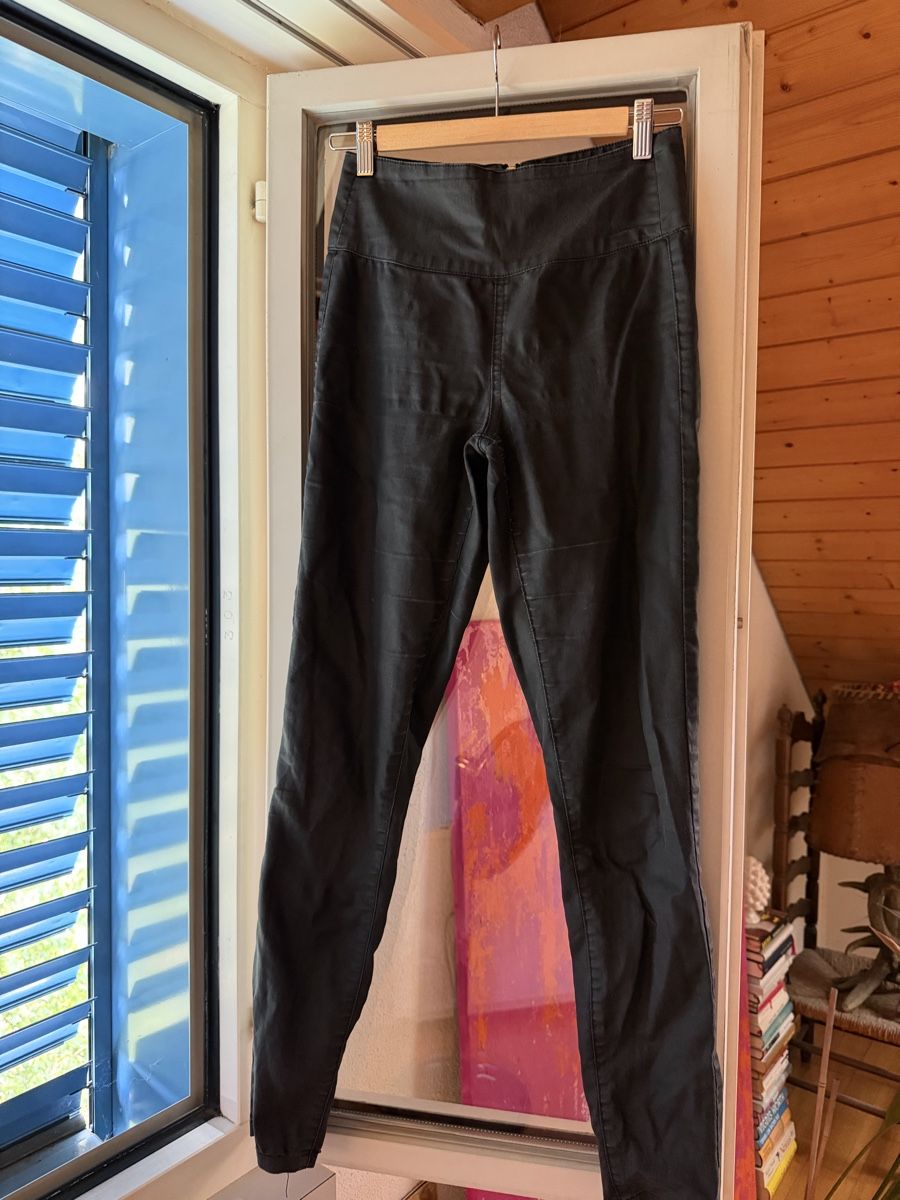 Pantalons: Black Trousers used condition – D'occasion à Zürich par BettinaMarie2308