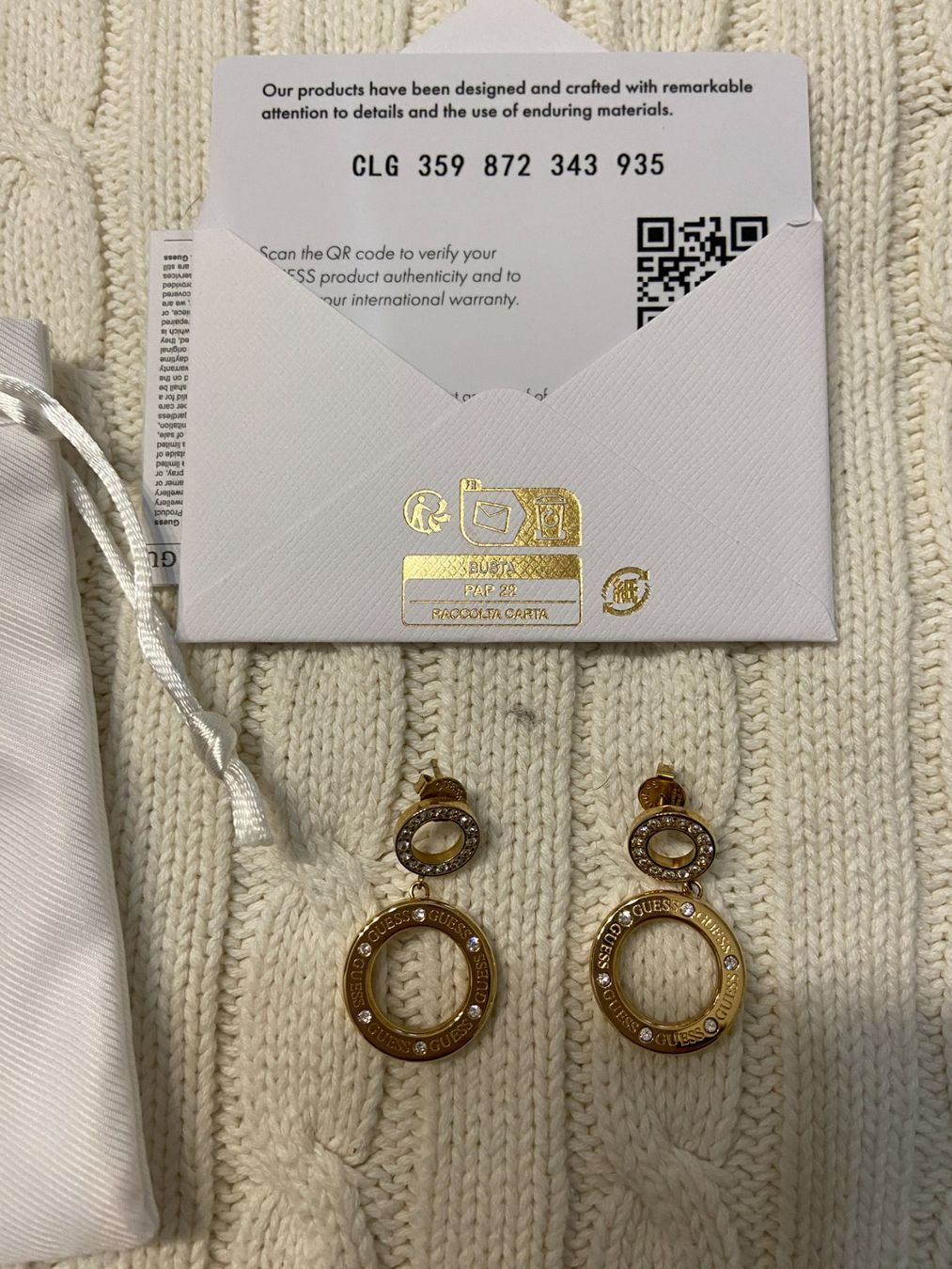 Guess Orecchini pendenti & Orecchini a lobo: Guess boucle d'oreilles, dorées. – Nuovo e nell'imballaggio originale da Plan les Ouates venduto da didi911 1