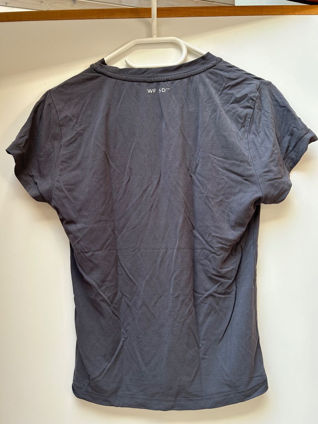 T-shirt: WHITEFOX T-Shirt – Usato da Dättwil AG venduto da fio_d76l 1