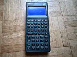 HP 48GX Taschenrechner mit defektem Bildschirm