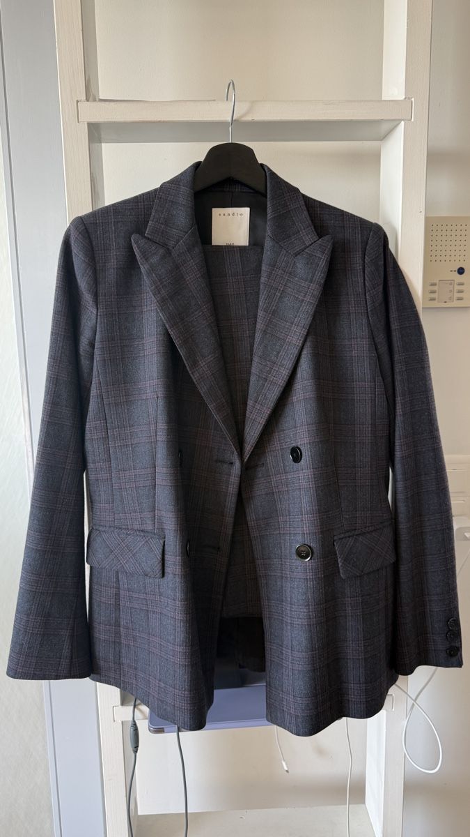 Sandro Completi & Tailleur: Sandro Women's Check Suit, Size 36 – Usato da zug venduto da Inaar