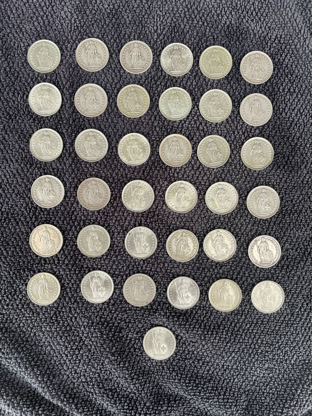 Tutti le monete: 37 mal 1 Franken silber gebraucht. – Usato da Rüti ZH venduto da zubi55 1