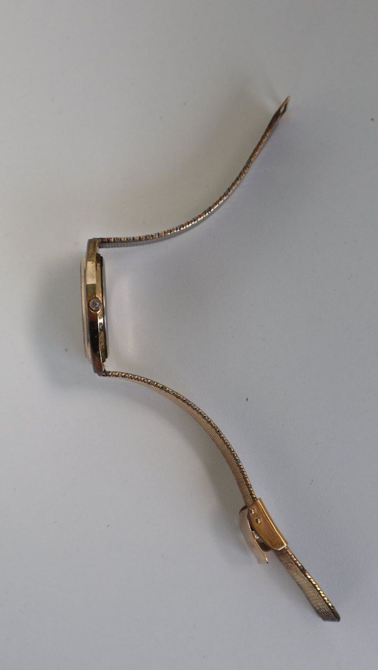 Orologi: Damen Uhr  läuft  mit Garantie – Usato da Willisau venduto da flabastian 4