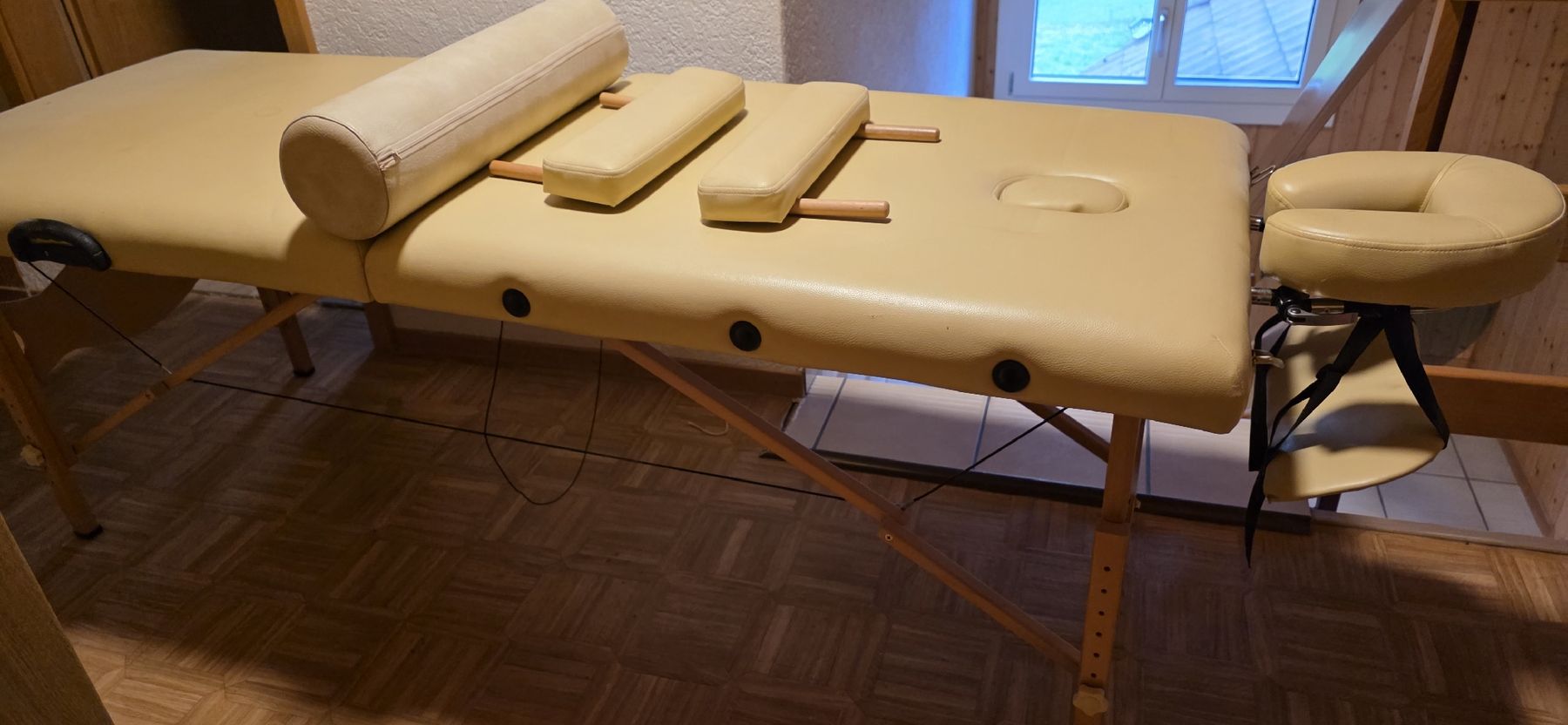 Chaises longues: Massagetisch – D'occasion à Menznau par Marfeld 1