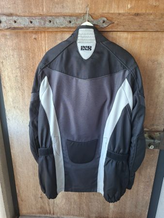 IXS Motorradjacke Grösse 3XL mit Protektoren