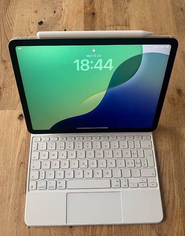 Tablet PC: Apple iPad Air 11 2025 + Magic Keyboard + Pencil Pro – Gebraucht aus Luzern von Mizart 2