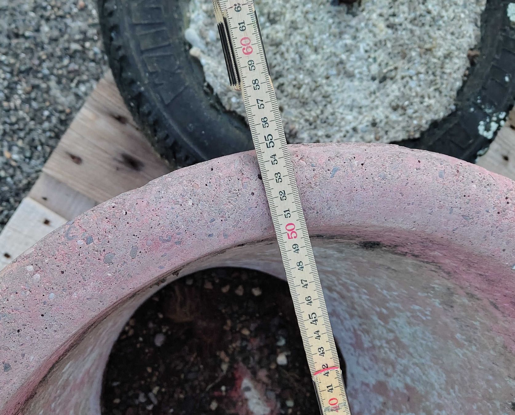 Blumentöpfe: Pflanztrog rund Beton – Gebraucht aus Langnau b. Reiden von Renegade932 1