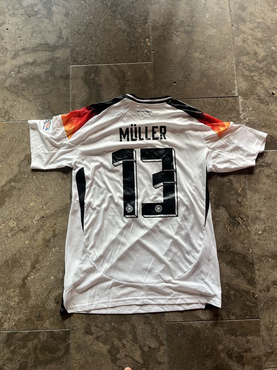 Canottiere & Pantaloni: Deutschland DFB Müller Trikot – Usato da Gockhausen venduto da Turmfalken 1