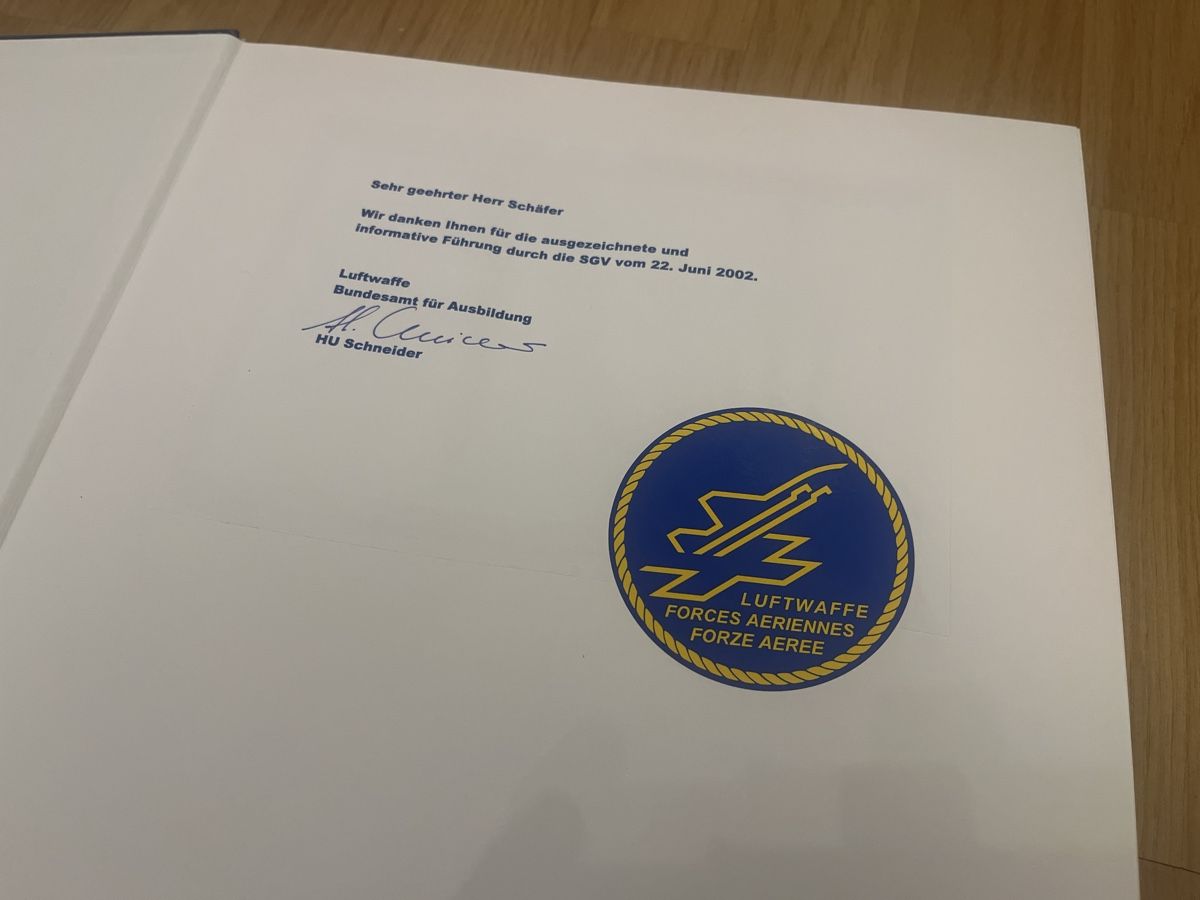 Libri: Hunter Fascination Schweizer Flugwaffe Armee – Usato da Wiesenberg venduto da swissantik 1