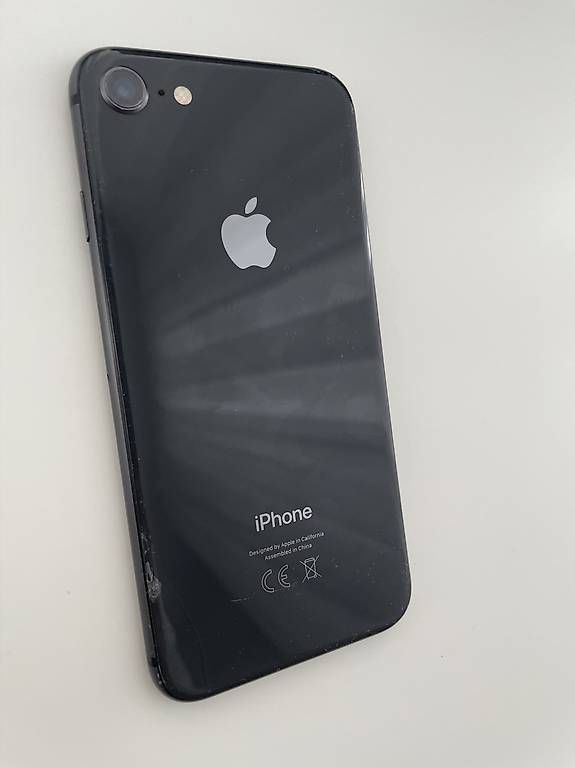 Portables: Iphone 8 256GB – D'occasion à Zürich par ozan21 2