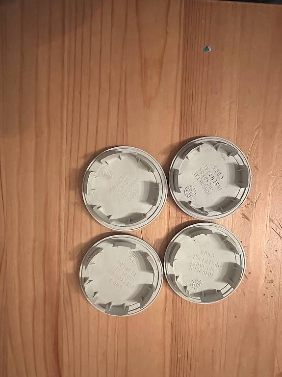 Alle Autoersatzteile: Nabendeckel 48mm – Neu und originalverpackt aus Figino von Ferrari58 3