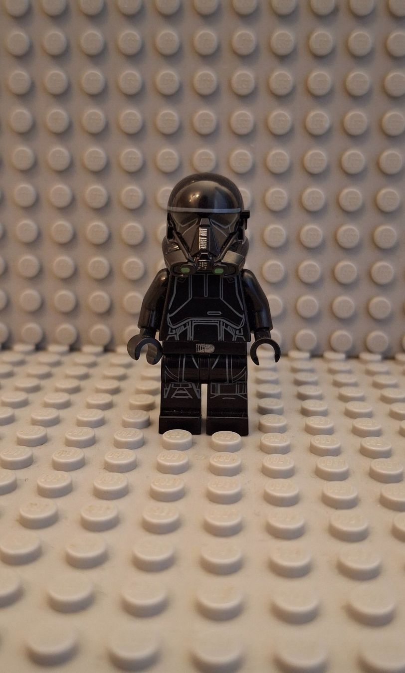 Lego Spielzeuge: Lego Star Wars Death Trooper – Gebraucht aus Oberkirch LU von wys_gqt9