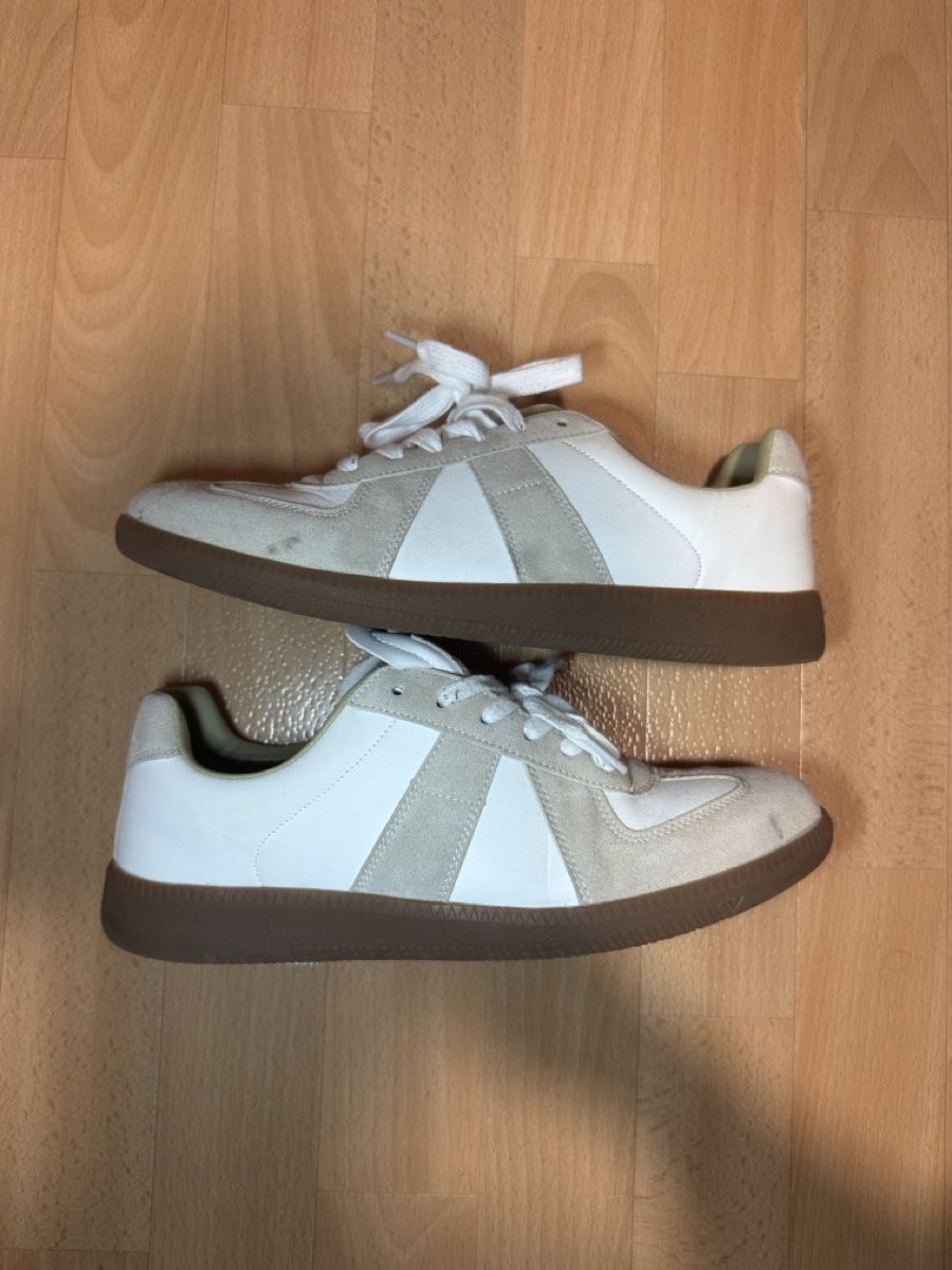 Herrenschuhe: Designer Sneaker – Gebraucht aus Volketswil von 8003
