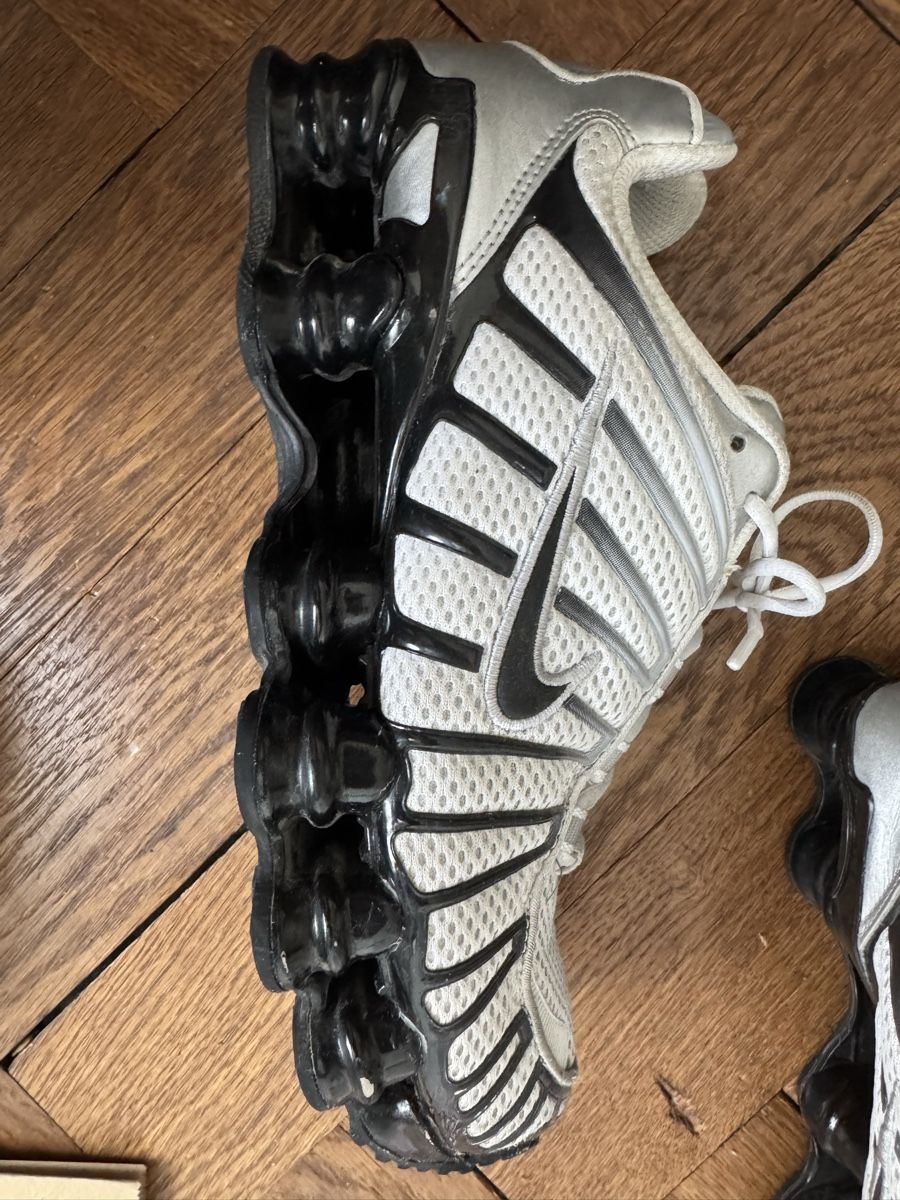 Nike Scarpe da donna: Nike Shox tl schwarz – Usato da Bern venduto da emi_rcd5 6