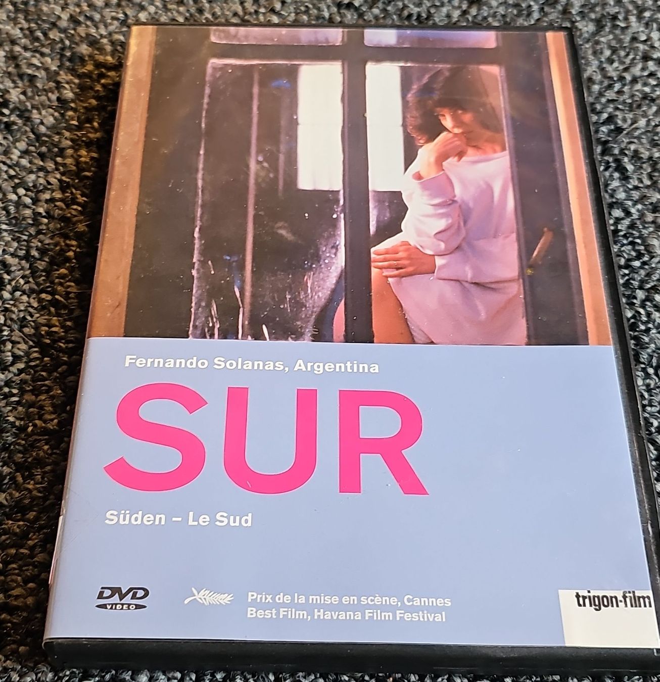 Tutti i DVDs: DVD "SUR" (20955) – Usato da Ruswil venduto da jan_bxl5