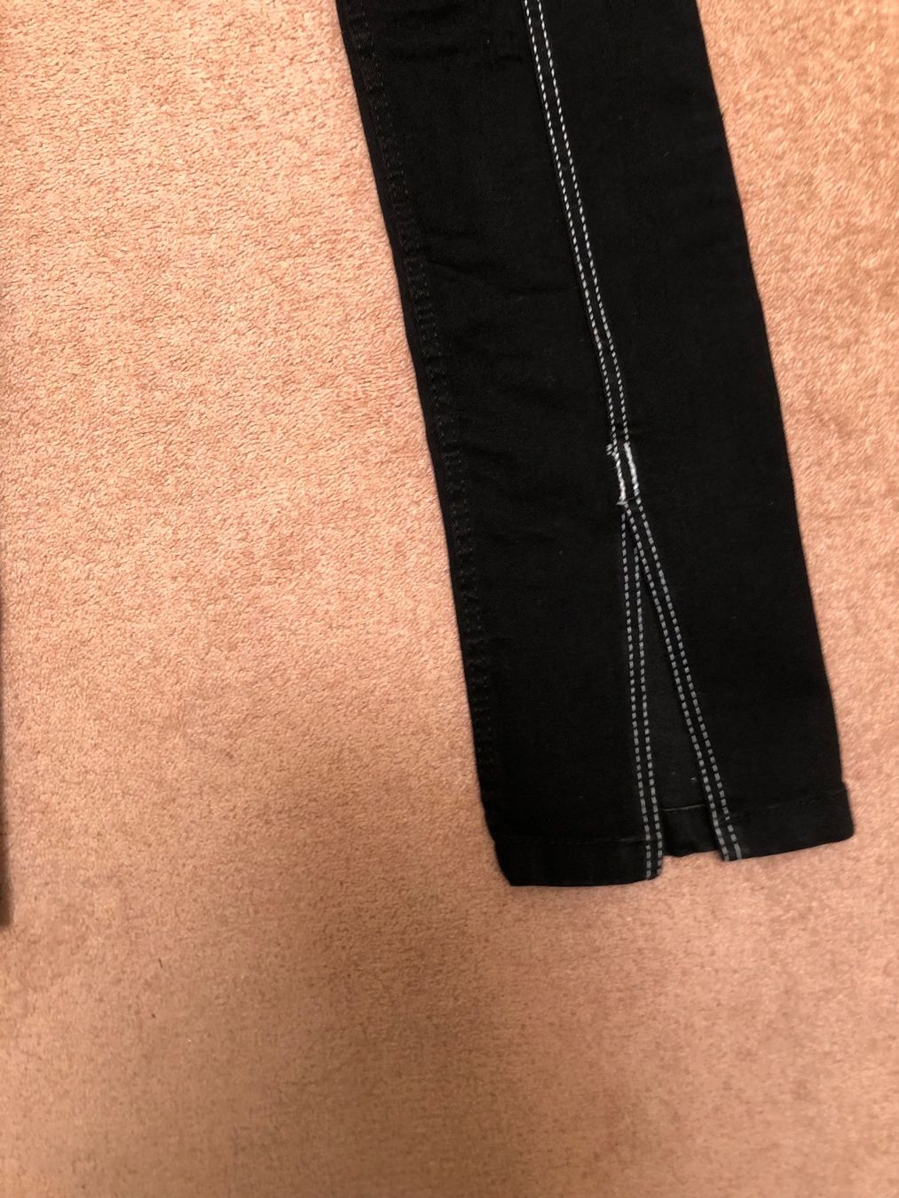 Zara Jeans: Zara Jeggins Gr. 32 – Nuovo (secondo la descrizione) da Schaffhausen venduto da Fixier 3