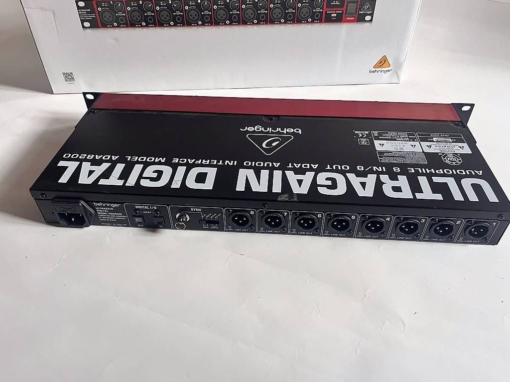 Studioequipment: Behringer ADA8200  8-Kanal Preamp / ADAT – Gebraucht aus Zürich von Madshock 1