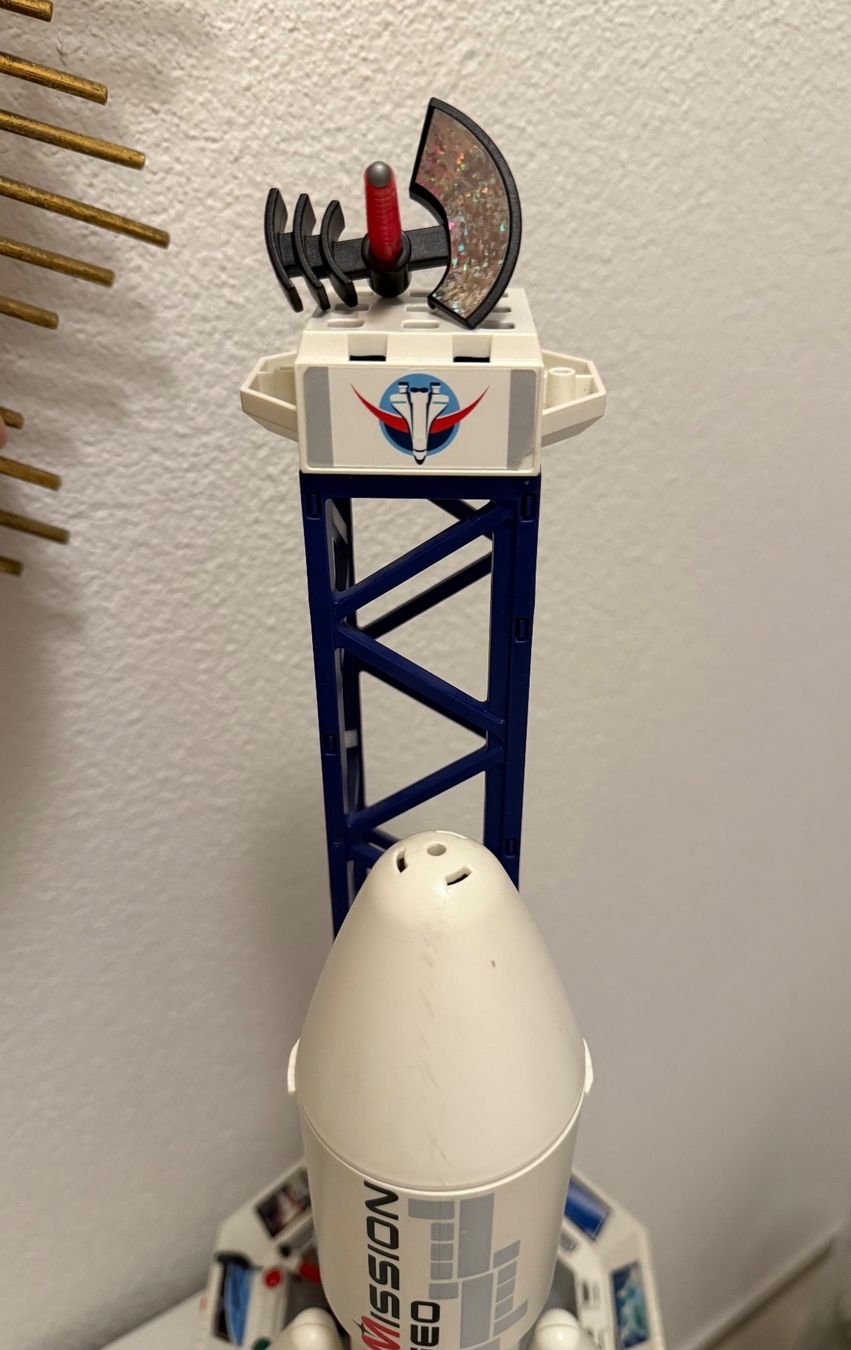 Playmobil Giocattoli: Playmobil Weltraumrakete mit Basisstation – Usato da Alpnach Dorf venduto da ljusja 3