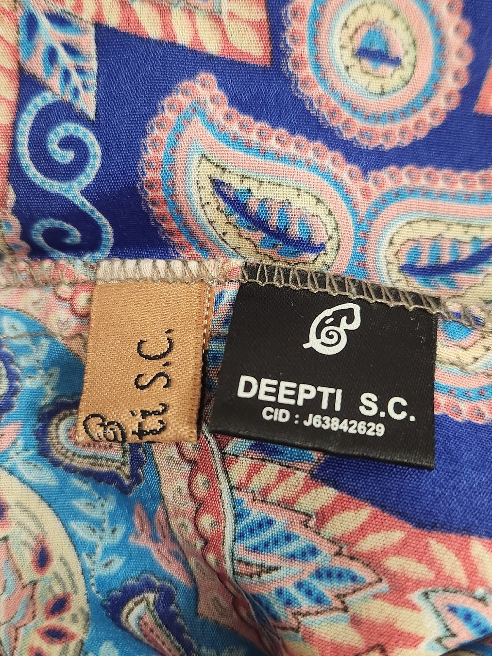 Kleider: Robe longue imprimée DEEPTI S.C. 70% soie, taille unique – Gebraucht aus Niedergösgen von Eva2410 5