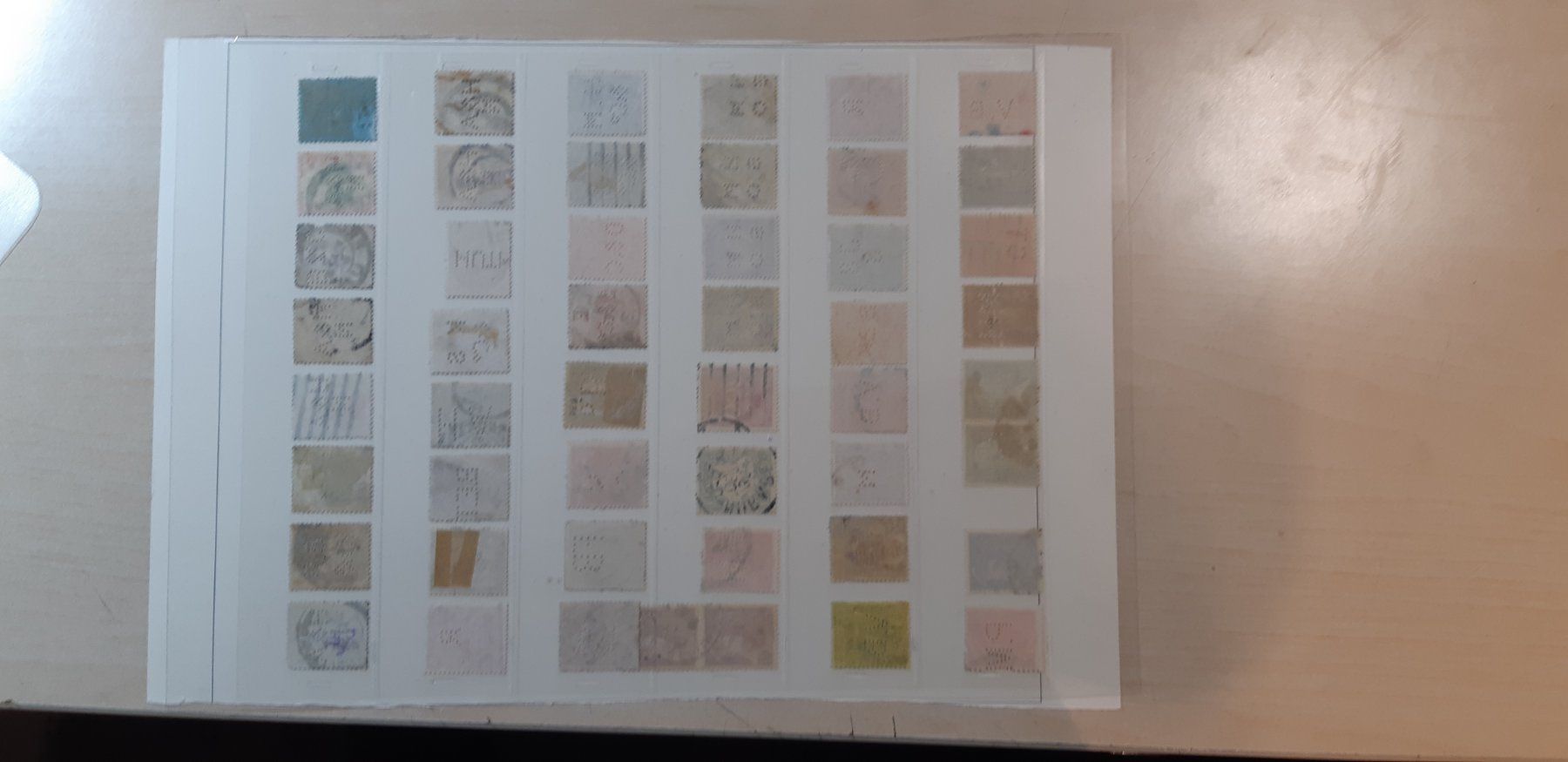 Alle Briefmarken: Alte Marken,49 Firmalochungen – Gebraucht aus Walchwil von Shells1 2