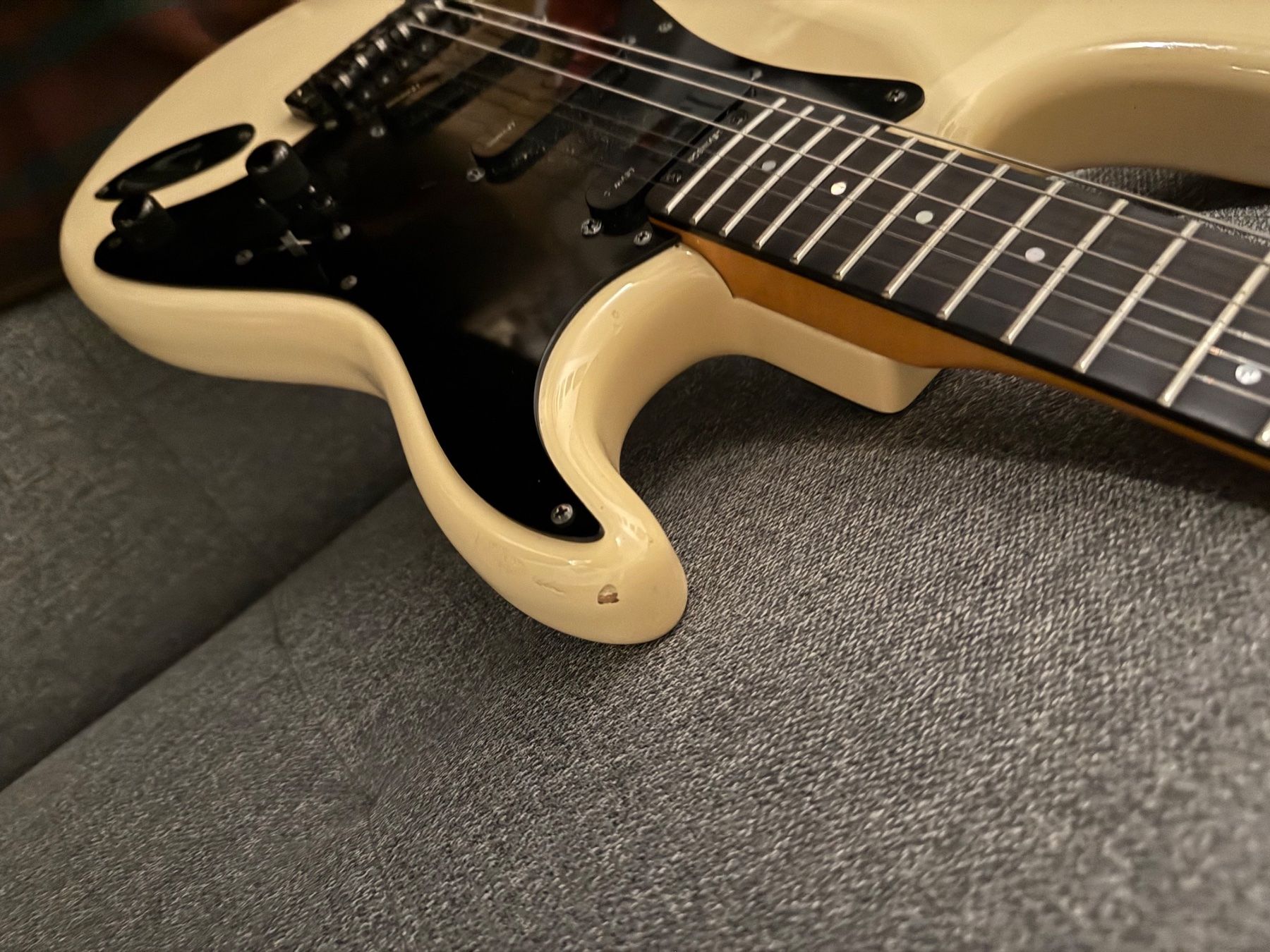 Instruments de musique: Blade R3 – D'occasion à Basel par med_5nb6 3