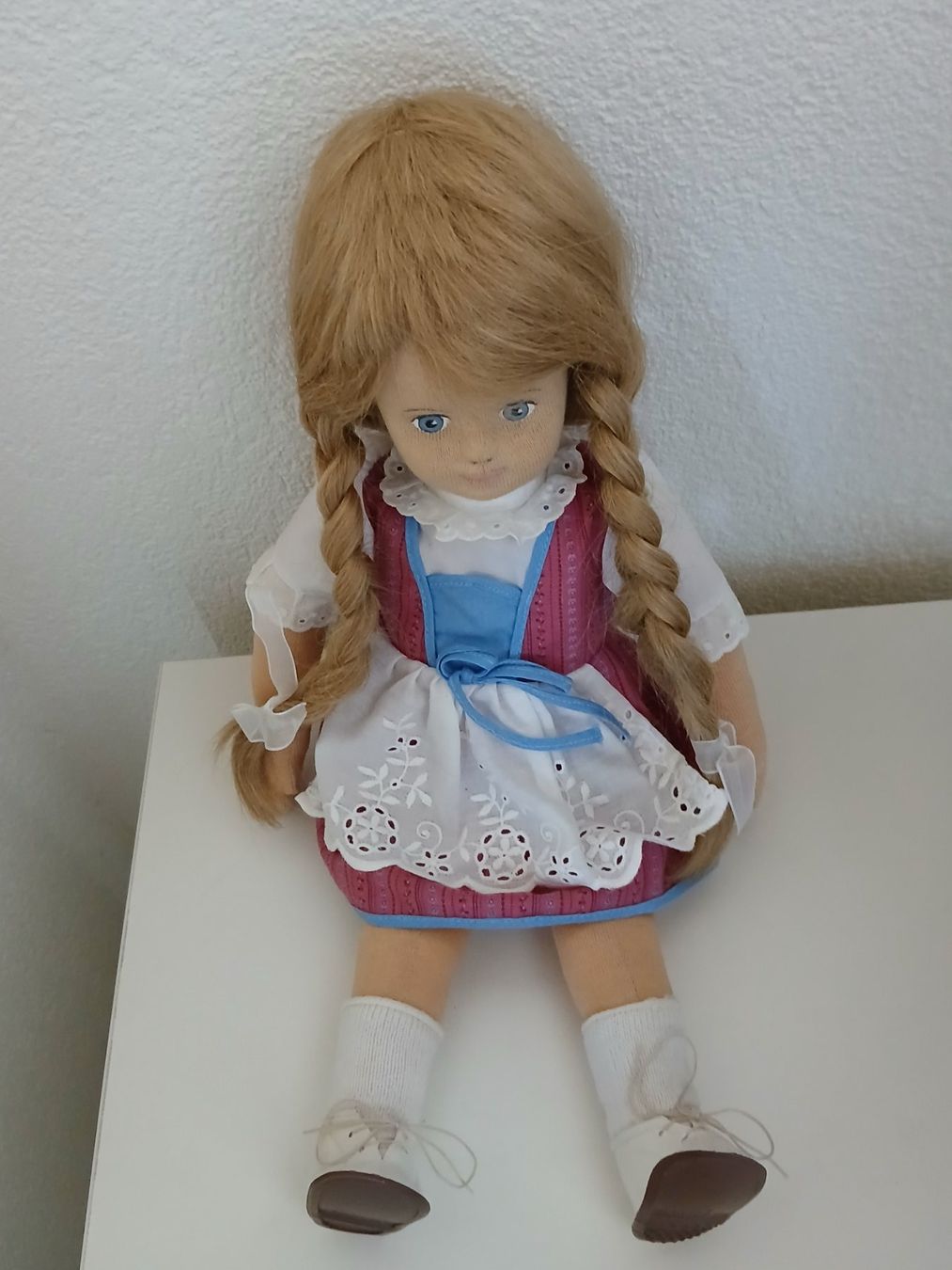 Bambole: Nette, gut erhaltene Stoffpuppe, ca. 40 cm – Nuovo (secondo la descrizione) da Adliswil venduto da 160749 4