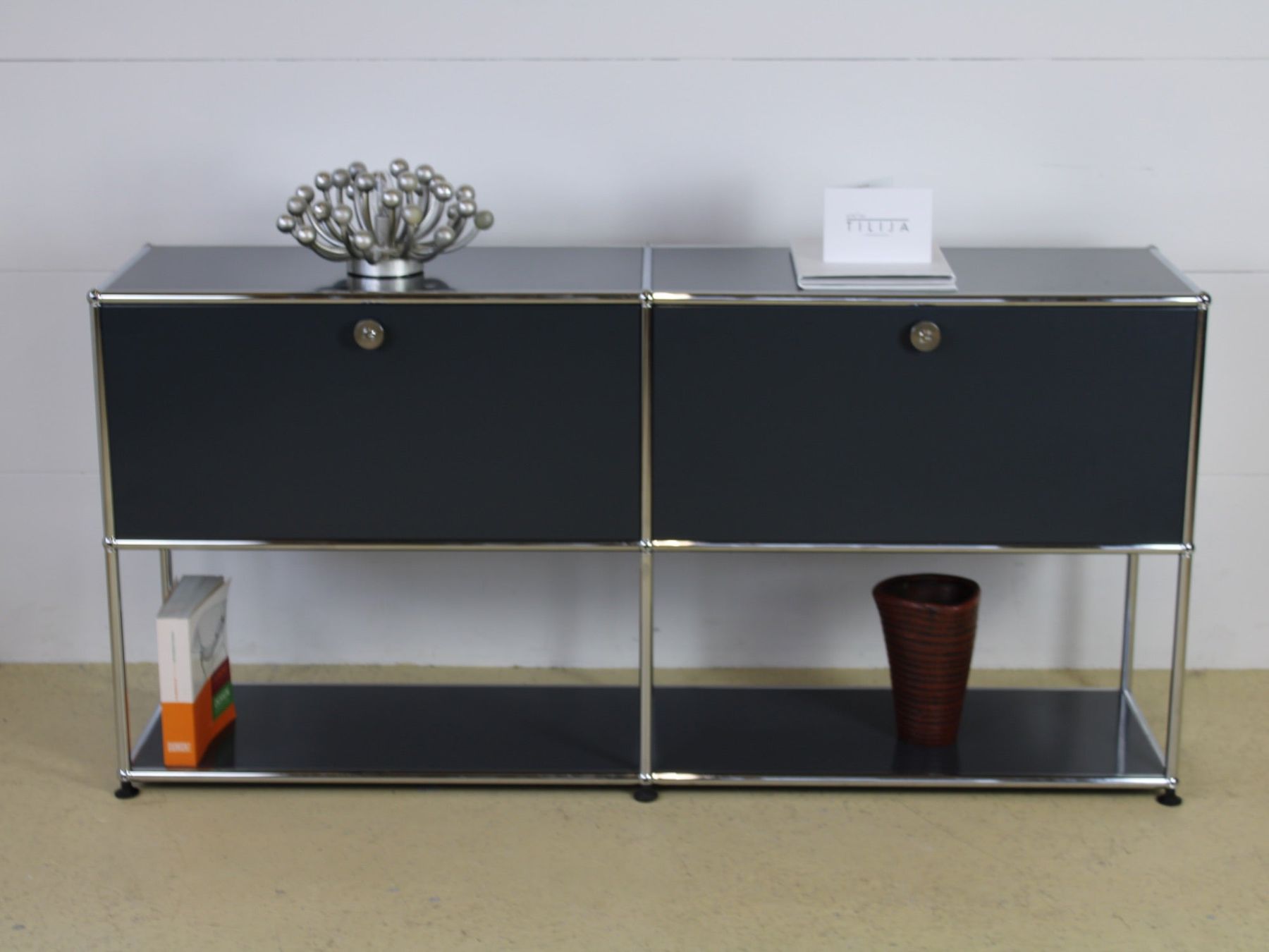 USM Kommoden: USM Haller Sideboard | Anthrazitgrau | Neuwertig – Gebraucht aus Meinisberg von atelier_TILIJA 3