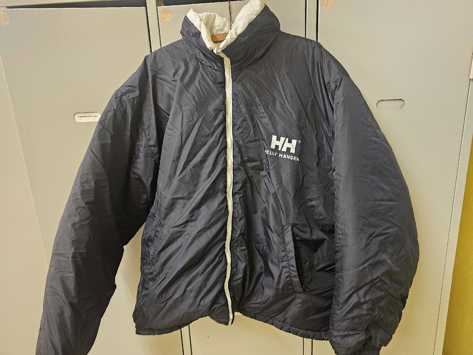 Helly Hansen Vestes: Helly Hansen – D'occasion à la neuveville par houeka 1