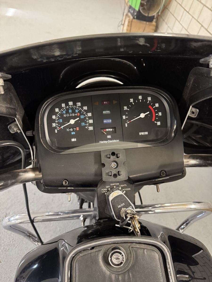 Harley-Davidson Touring: Harley Davidson – Défectueux à Martigny par Shaqiri.artan 4
