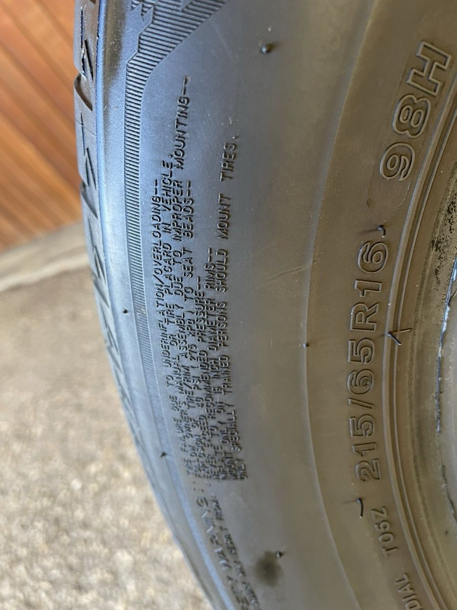 Pneus & Kompletträder: Bridgestone 215/65R16 – Gebraucht aus Grosswangen von her_59rt 2