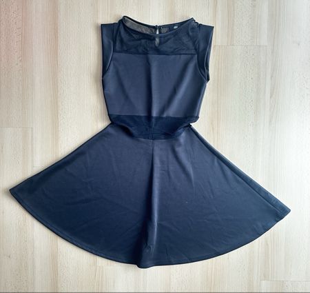 schwarzes Kleid von YAS, Grösse XS
