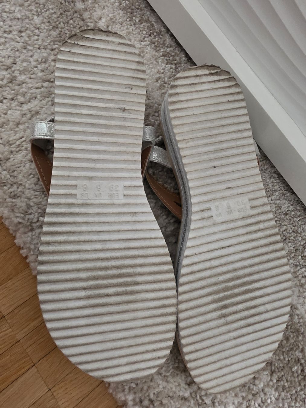 Damenschuhe: Sandale silber Grösse 39 Glitzer Schmucksteine  – Gebraucht aus Laufenburg von may_r2st 1