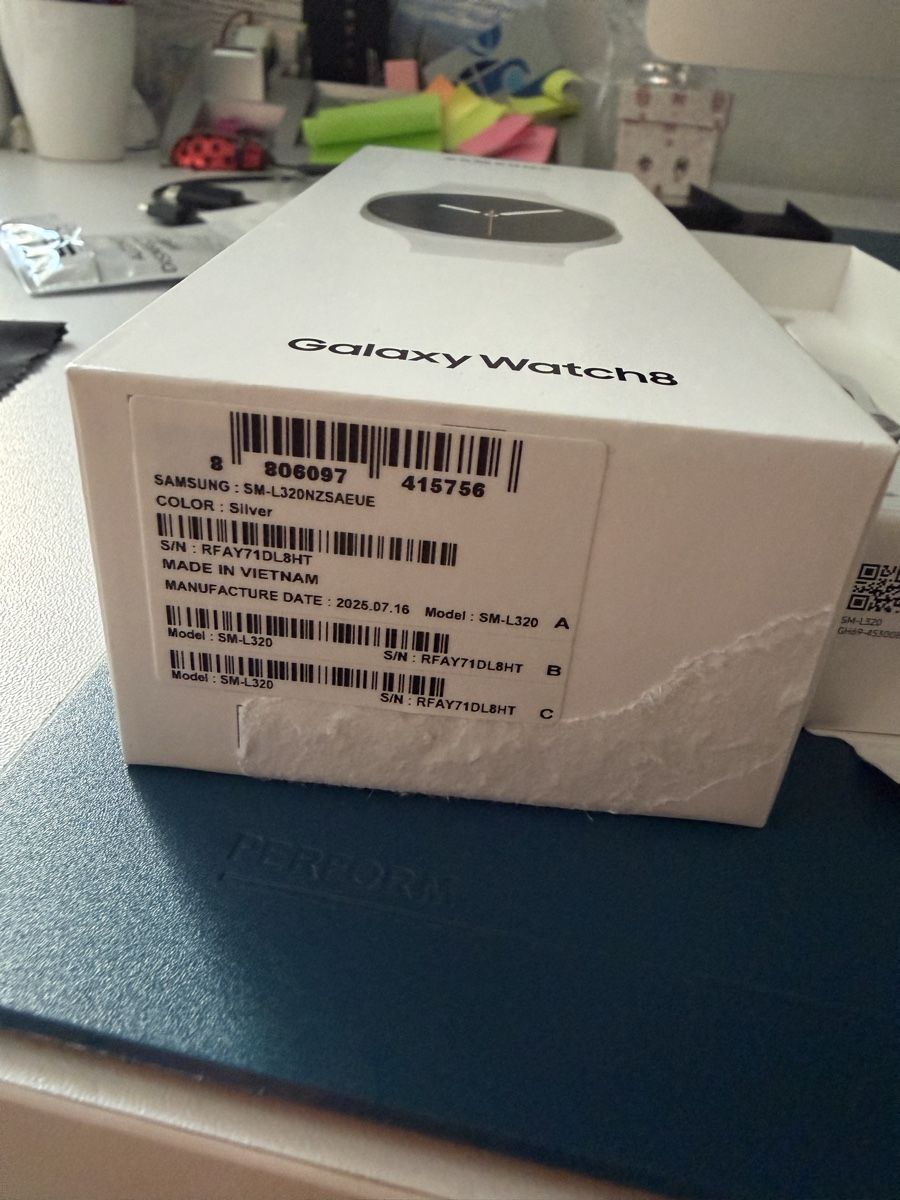 Samsung Smartwatch: Samsung Galaxy Watch 8 Silver mit 2 Armbändern – Gebraucht aus Uetikon am See von Stephi1992 1