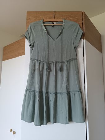 Kleid kurz salbeigrün, Grösse XS