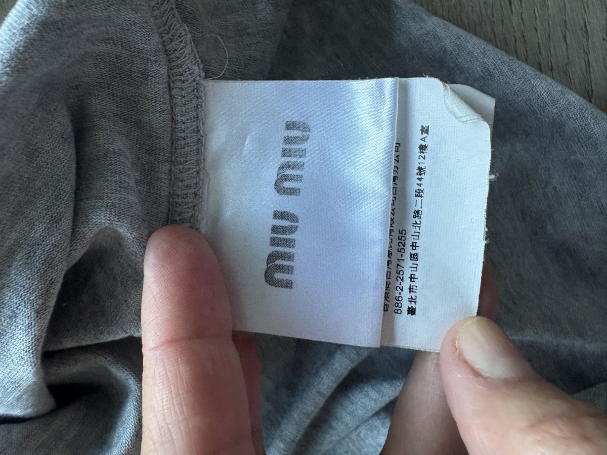Miu Miu Tops: Miu Miu longsleeve - cotton, grey – Gebraucht aus Nyon von My_wardrobe 5