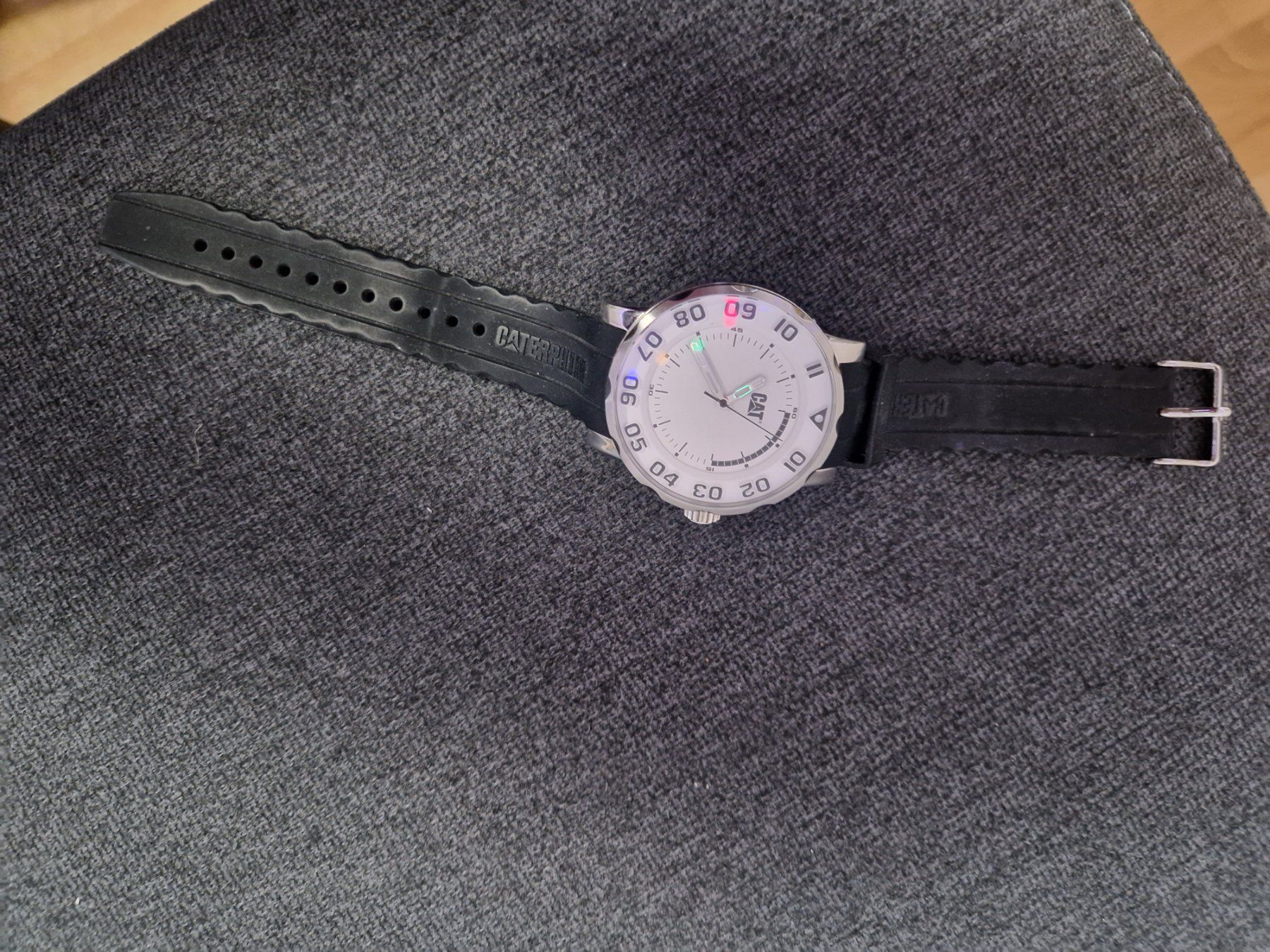 Orologi: CAT Herren Armbanduhr -Silicon – Nuovo (secondo la descrizione) da Glattbrugg venduto da hap_8w8v 5