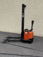 BT Deichselstapler. D S12 F mit Initialhub 