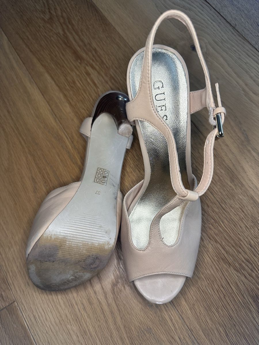 Guess Chaussures femmes: Guess Schuhe 37 – Neuf (Voir description) à Pfaffhausen par Klaras_second_hand 2
