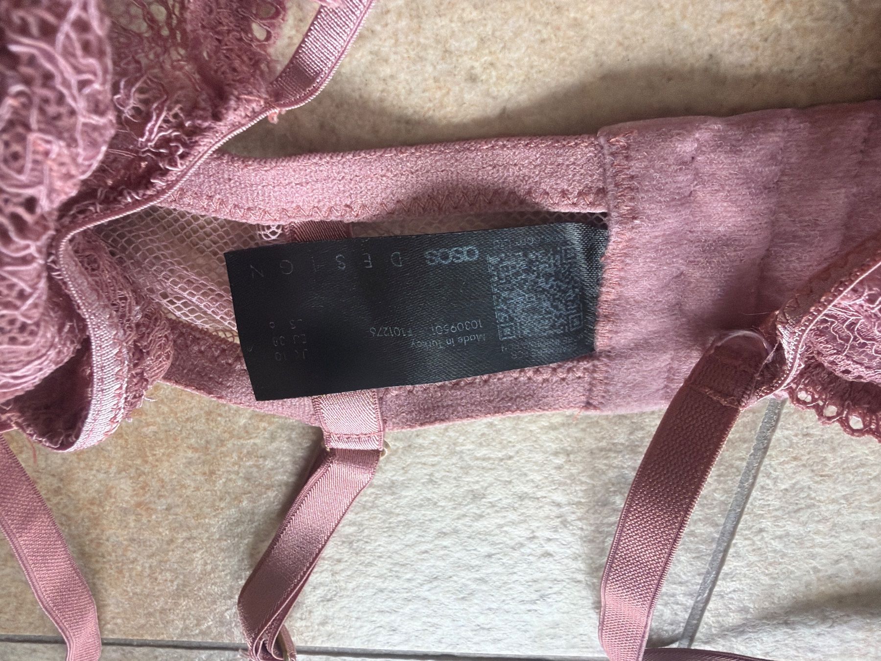 Asos Altra biancheria intima: ASOS bralette set bh & string S  rose 38 – Usato da Luterbach venduto da andybasilbenz 1