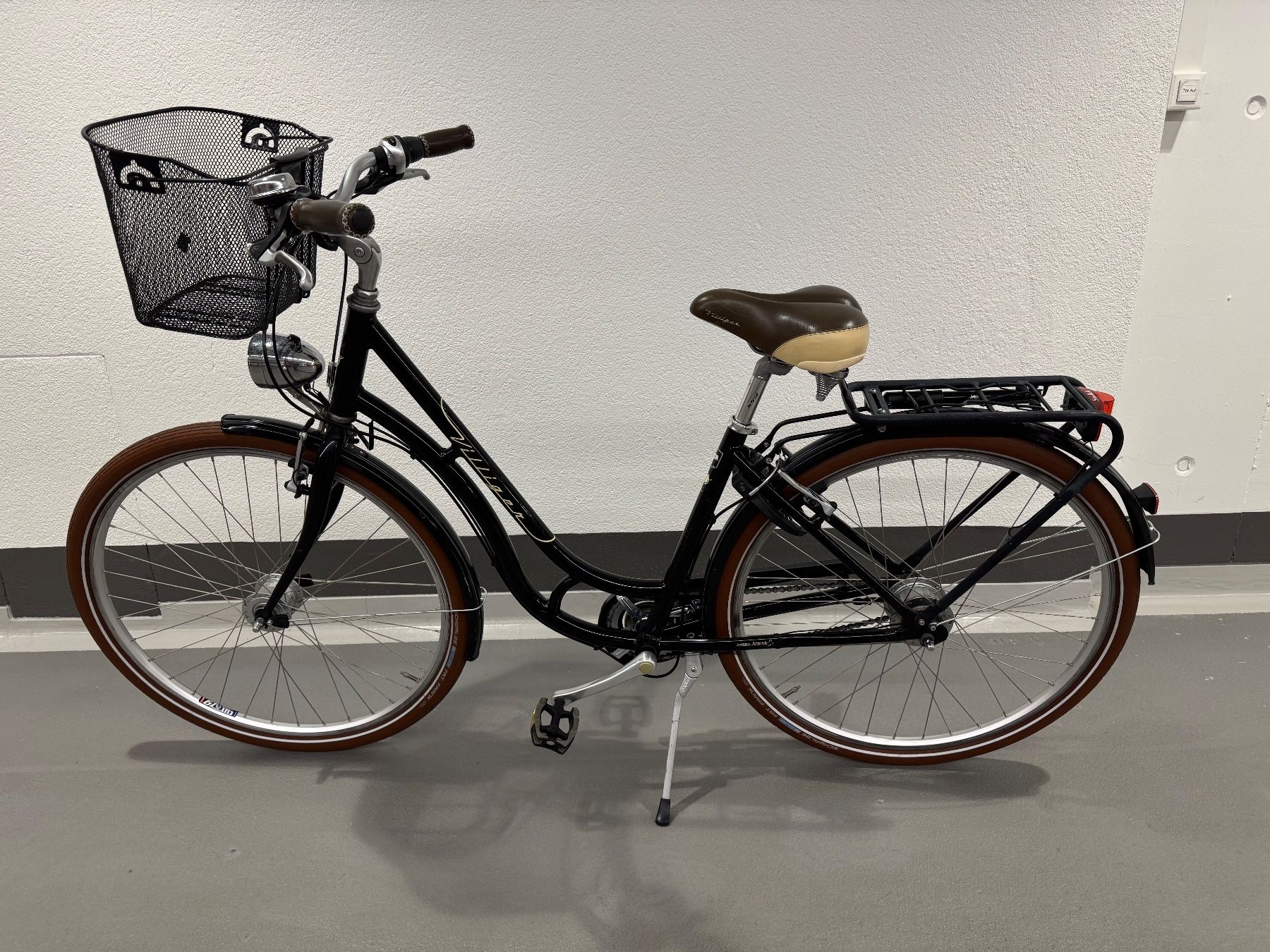 günstiges e klapprad Das SachsenRAD E-Bike Faltrad F12 ist ein Klapprad, das sich ausgezeichnet als Citybike einsetzen und sich wunderbar im ÖPNV transportieren lässt. Das 16 Zoll Folding eBike Jeep TLR 7010 günstig Cube Acid 200 Disc 2023 20