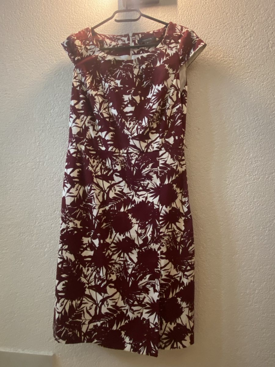 Comma Vestiti: Comma Kleid Gr. 34, rot weiss gemustert – Nuovo (secondo la descrizione) da Holziken venduto da Anita.urech