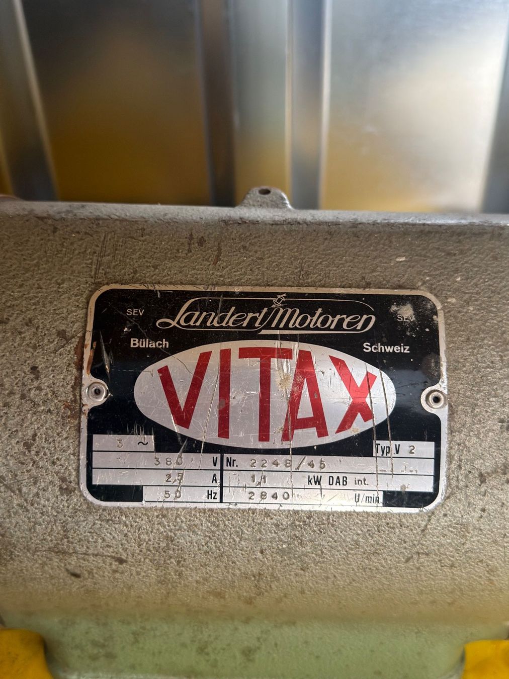 Schleifen & Polieren: Vitax Schleifmaschine – Gebraucht aus saas grund von MAMBAKING 1