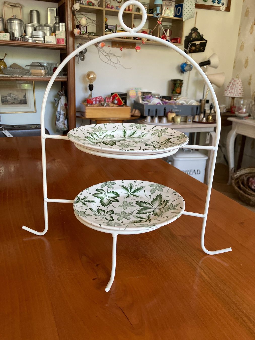 Tutte le decorazioni: Etagere - Gestell - Etagere Metall – Usato da Winterthur venduto da pompea 3