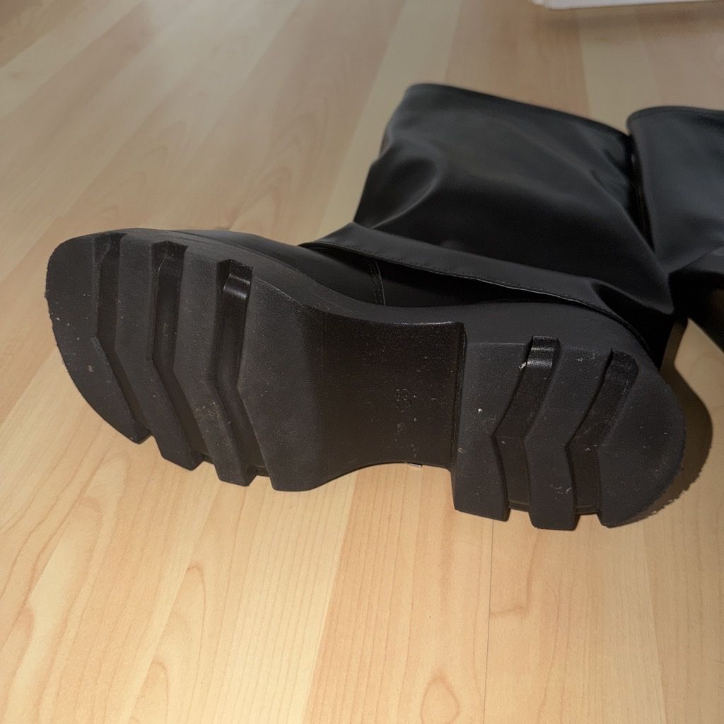 Herrenschuhe: Boots black size 38 platform zipper buckle – Neu (gemäss Beschreibung) aus St. Gallen von ber_82p9 1